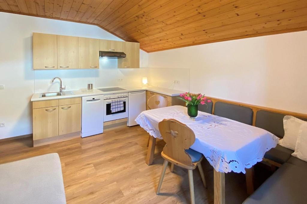 Apartment In Filzmoos With A Balcony Exterior foto